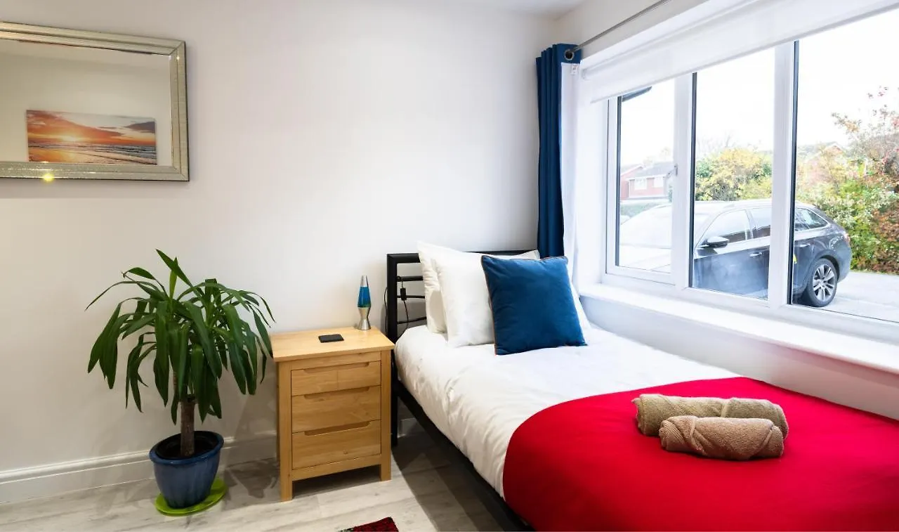 Holiday home Beautiful House In South Cambridge, 14-Min Drive To The City Centre, Free Parking, No Sofabeds, Sleeps 6