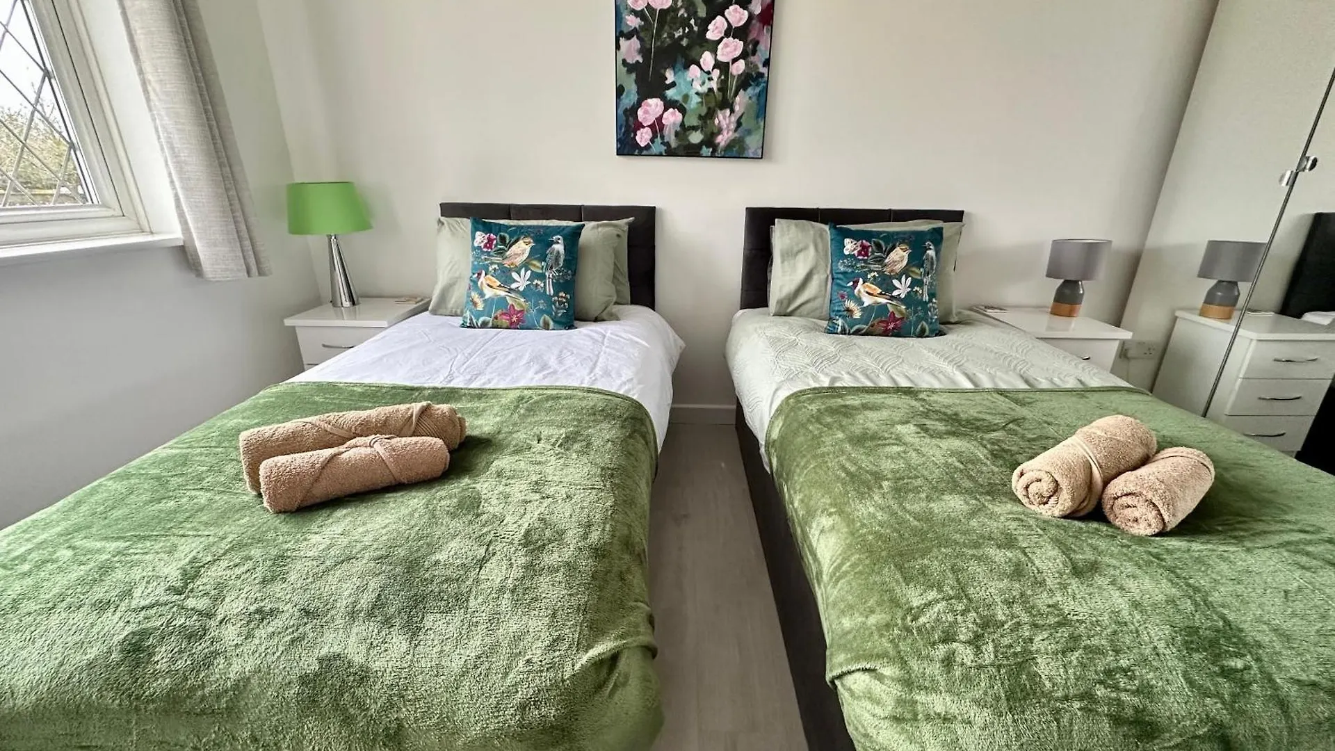 Holiday home Beautiful House In South Cambridge, 14-Min Drive To The City Centre, Free Parking, No Sofabeds, Sleeps 6