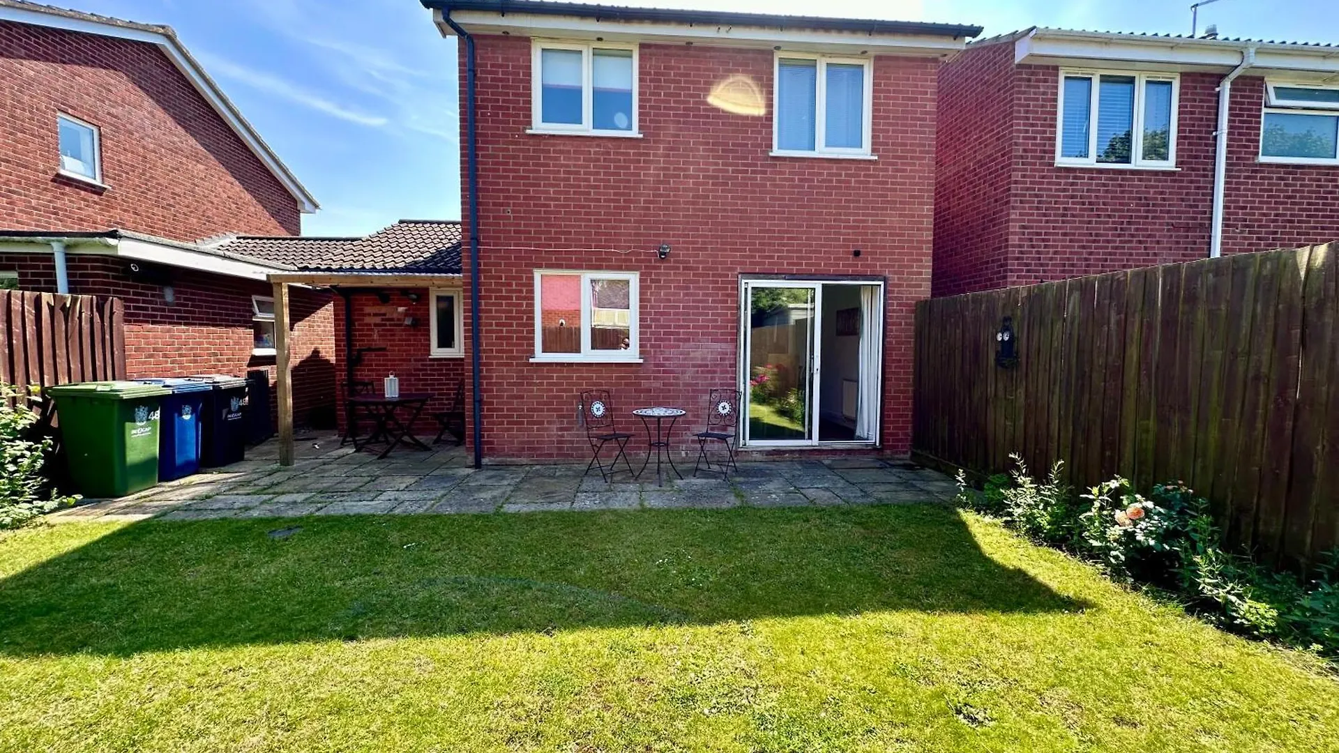 Beautiful House In South Cambridge, 14-Min Drive To The City Centre, Free Parking, No Sofabeds, Sleeps 6 United Kingdom